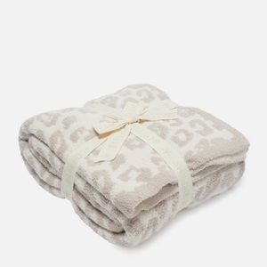 Barefoot Dreams in the wild safari throw blanket Cream/Stone